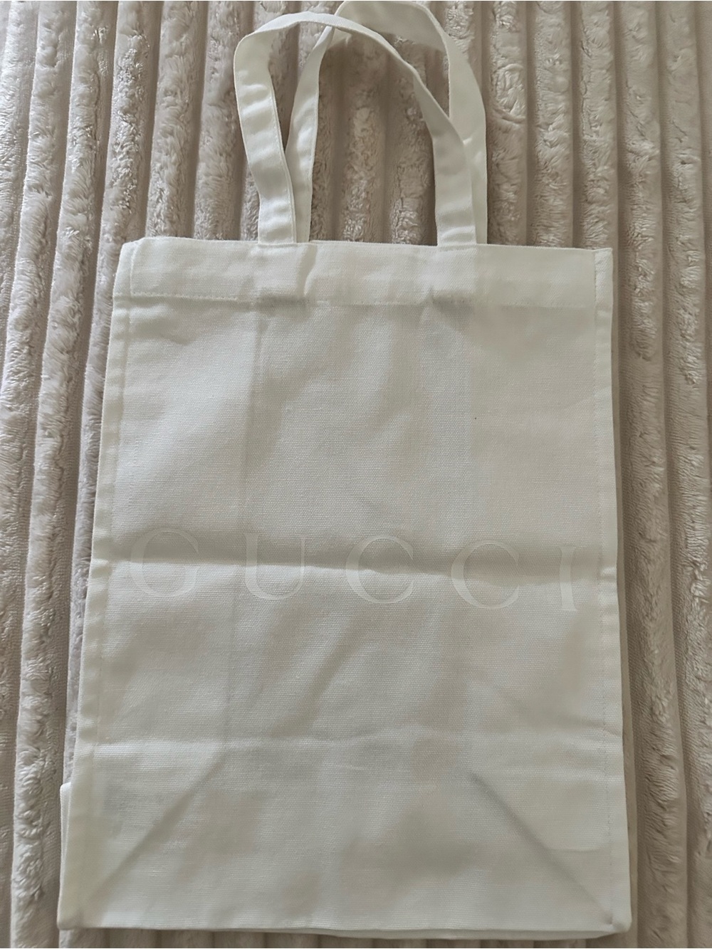 Gucci White Canvas Tote with Subtle Logo